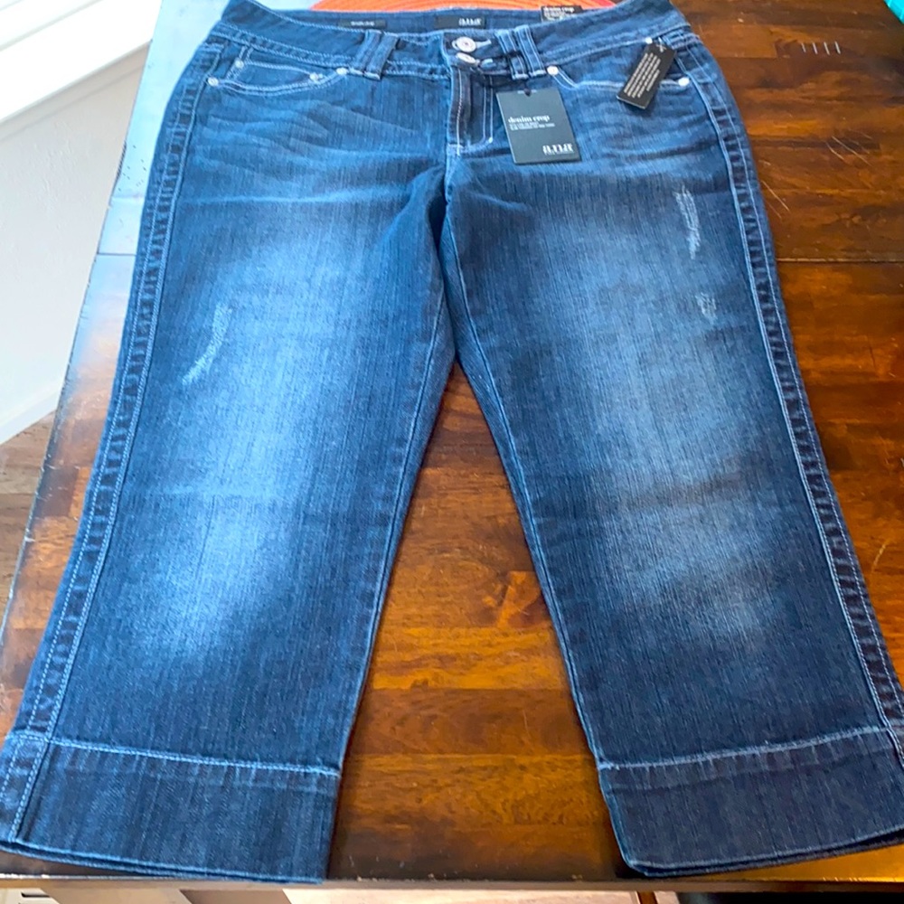 A.N.A Dark wash denim crop pants💙